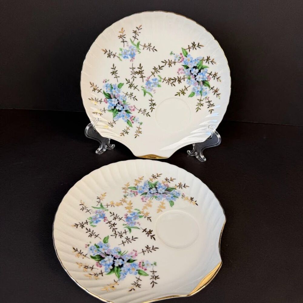 Set of 2 Vintage Floral Yamaka YAM86 Shell Shaped Snack Plates, MCM